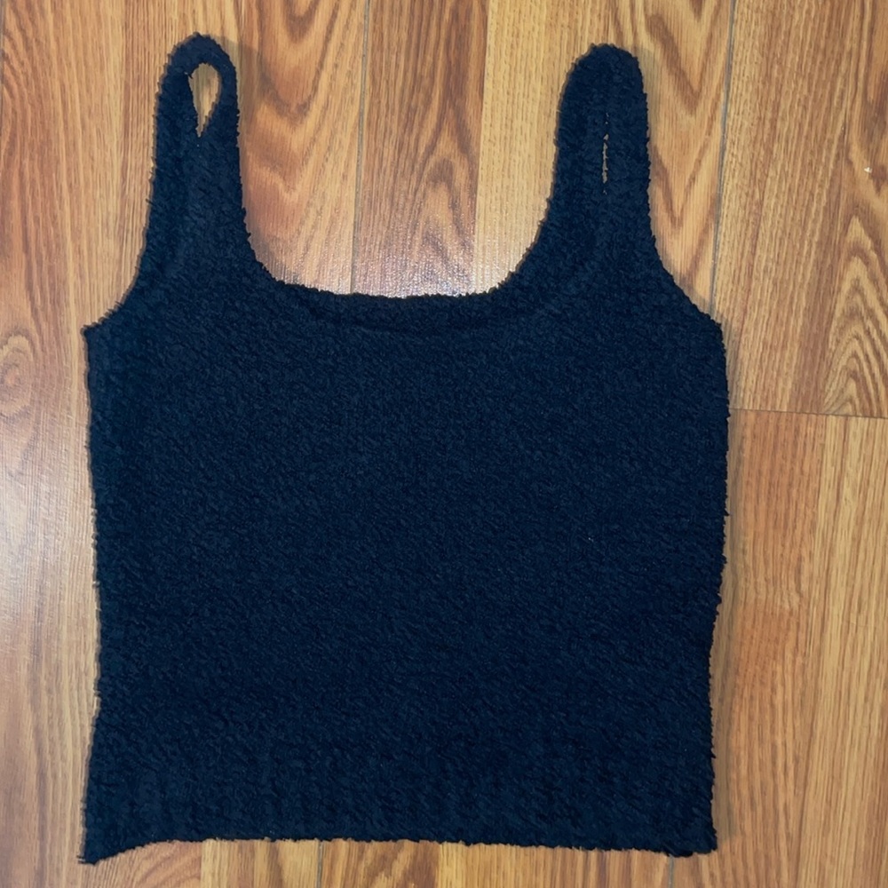 Skims top